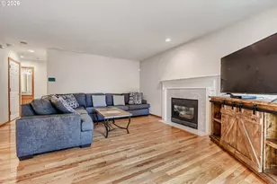 17441 Wake Robin Cir, Oregon City, OR 97045 - Photo 13