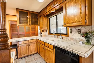 1325 Court Ave, Baker City, OR 97814 - Photo 11