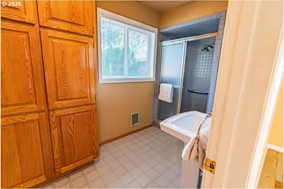 1325 Court Ave, Baker City, OR 97814 - Photo 17