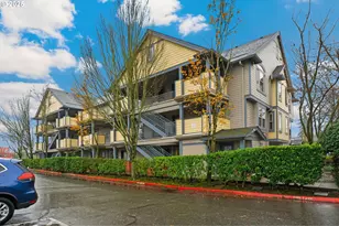 9837 NE Irving St, Portland, OR 97220 - Photo 3