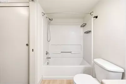 9837 NE Irving St #322, Portland, OR 97220 - Photo 21