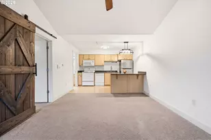 9837 NE Irving St, Portland, OR 97220 - Photo 11