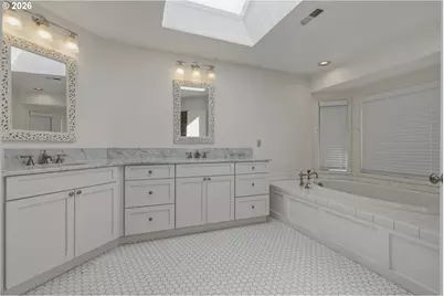 1912 Sunburst Ter, West Linn, OR 97068 - Photo 35