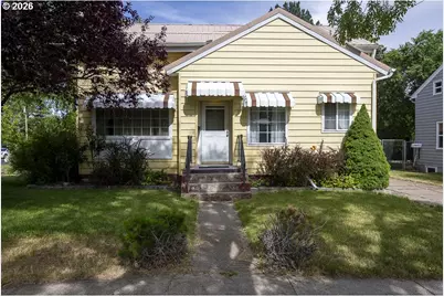 907 4th St, La Grande, OR 97850 - Photo 1