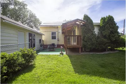 907 4th St, La Grande, OR 97850 - Photo 33