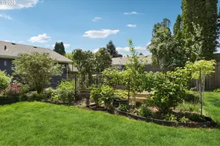 12335 SE Salmon St, Portland, OR 97233 - Photo 33