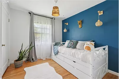 12335 SE Salmon St, Portland, OR 97233 - Photo 15