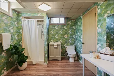 12335 SE Salmon St, Portland, OR 97233 - Photo 23