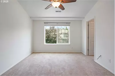913 SE Handel Pl, Hillsboro, OR 97123 - Photo 25