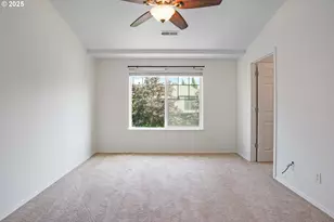 913 SE Handel Pl, Hillsboro, OR 97123 - Photo 25