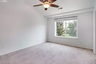 913 SE Handel Pl, Hillsboro, OR 97123 - Photo 23