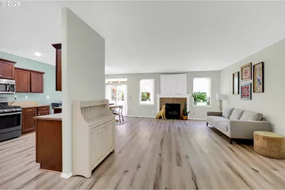 4908 Holly St, Springfield, OR 97478 - Photo 9