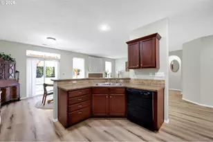 4908 Holly St, Springfield, OR 97478 - Photo 17