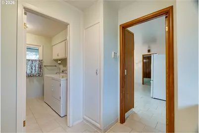 5770 SW Arrow Wood Ln, Portland, OR 97225 - Photo 33