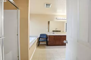 3468 SE Silver Fox Ave, Hillsboro, OR 97123 - Photo 31