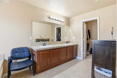 3468 SE Silver Fox Ave, Hillsboro, OR 97123 - Photo 29