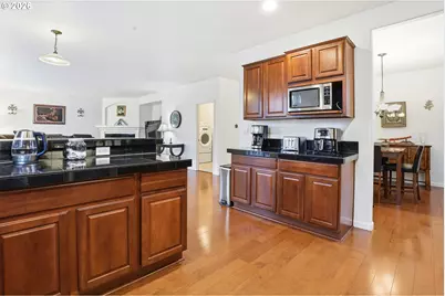 3468 SE Silver Fox Ave, Hillsboro, OR 97123 - Photo 17