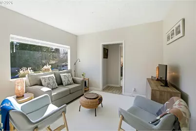 915 SE Zee Ct, McMinnville, OR 97128 - Photo 9