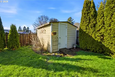 915 SE Zee Ct, McMinnville, OR 97128 - Photo 33