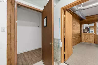 47470 Highway 58, Oakridge, OR 97463 - Photo 27