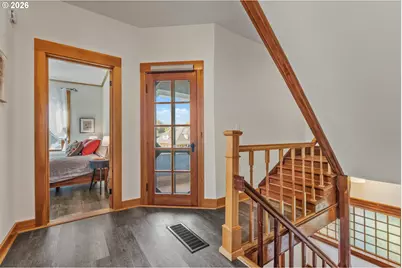 5608 NE Cleveland Ave, Portland, OR 97211 - Photo 31