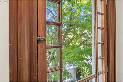 5608 NE Cleveland Ave, Portland, OR 97211 - Photo 45