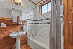 5608 NE Cleveland Ave, Portland, OR 97211 - Photo 23