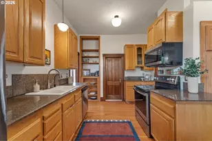 5608 NE Cleveland Ave, Portland, OR 97211 - Photo 15
