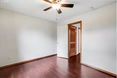 14134 E Burnside St #2, Portland, OR 97233 - Photo 25