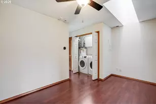 14134 E Burnside St, Portland, OR 97233 - Photo 21