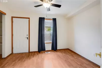 14134 E Burnside St #2, Portland, OR 97233 - Photo 15
