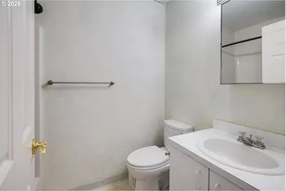 14134 E Burnside St #2, Portland, OR 97233 - Photo 13