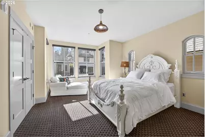 121 SW Gibbs St, Portland, OR 97239 - Photo 15