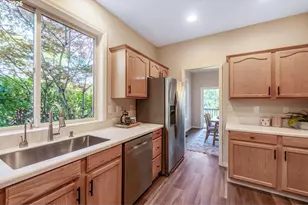 15520 SW Neptune Ln, Beaverton, OR 97007 - Photo 11