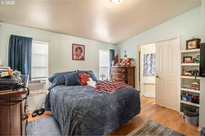 63782 Wallace Rd, Coos Bay, OR 97420 - Photo 15