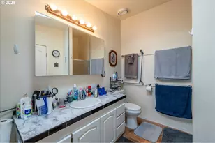 63782 Wallace Rd, Coos Bay, OR 97420 - Photo 17