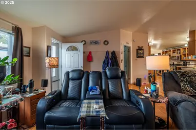 63782 Wallace Rd, Coos Bay, OR 97420 - Photo 7