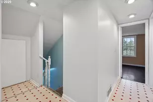 9311/9315 SE Grant St, Portland, OR 97216 - Photo 11