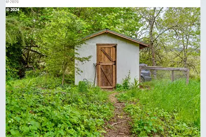 Bailey Hill Rd, Eugene, OR 97405 - Photo 7