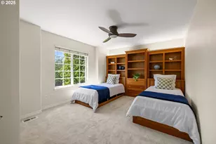 4556 NW Oakpoint Way, Portland, OR 97229 - Photo 21