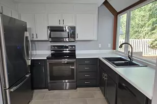 22222 SW Mandan Dr, Tualatin, OR 97062 - Photo 3