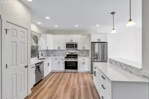 241 SW 105th Terrace, Portland, OR 97225 - Photo 11