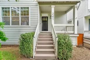 241 SW 105th Terrace, Portland, OR 97225 - Photo 3