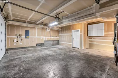 241 SW 105th Ter, Portland, OR 97225 - Photo 21