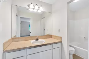 241 SW 105th Terrace, Portland, OR 97225 - Photo 33