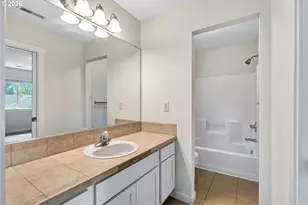 241 SW 105th Terrace, Portland, OR 97225 - Photo 31