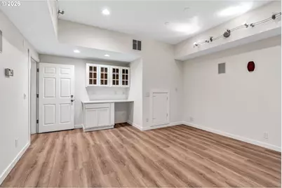 241 SW 105th Ter, Portland, OR 97225 - Photo 37