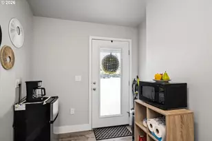 1524 Galaway Ct, Eugene, OR 97401 - Photo 29