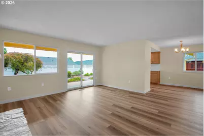 12388 SW King George Dr, Portland, OR 97224 - Photo 3