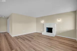 12388 SW King George Dr, Portland, OR 97224 - Photo 5